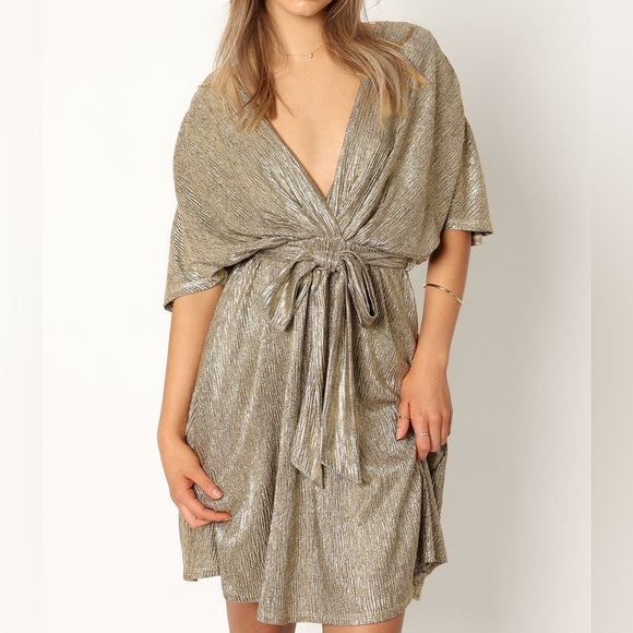 Petal & Pup Dresses & Skirts - NWT Petal & Pup Vivid Mini Gold Dress- XL